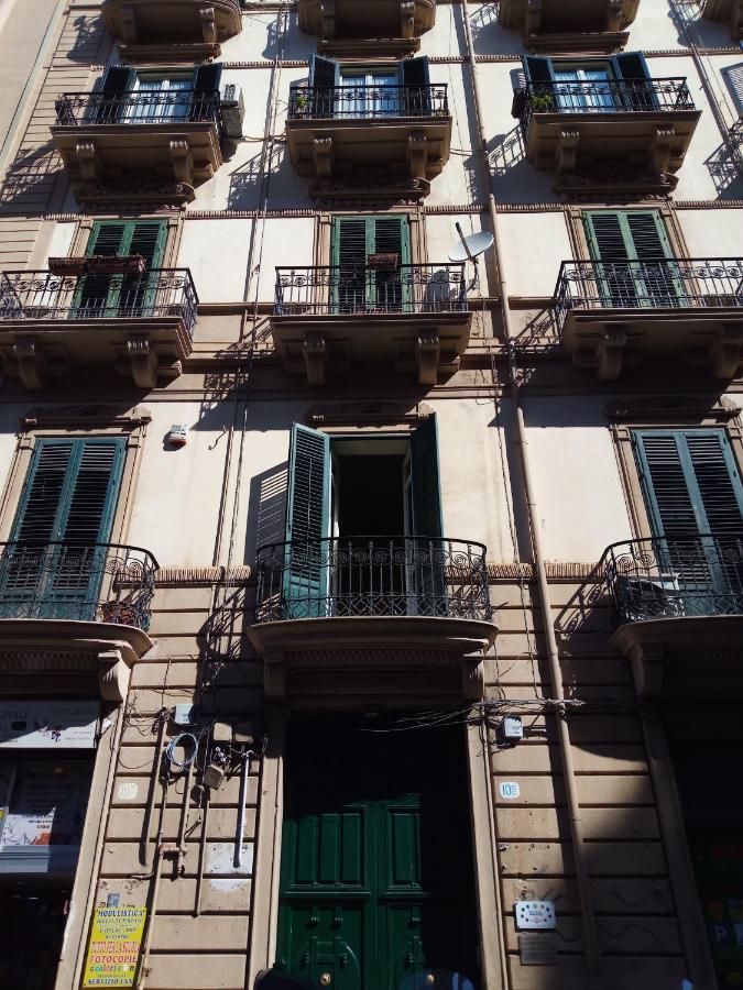 Locami Palermo Centro Rooms エクステリア 写真