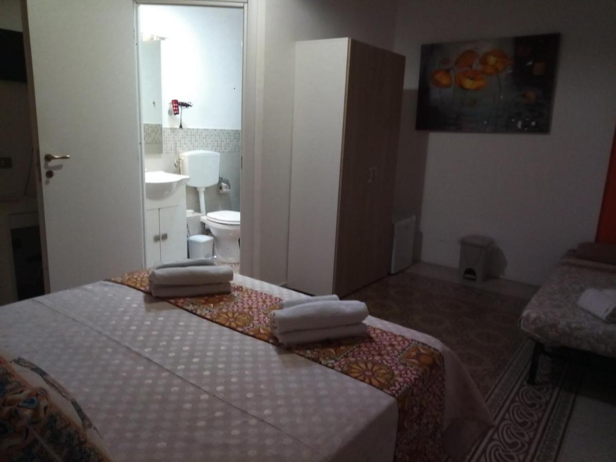 Locami Palermo Centro Rooms エクステリア 写真