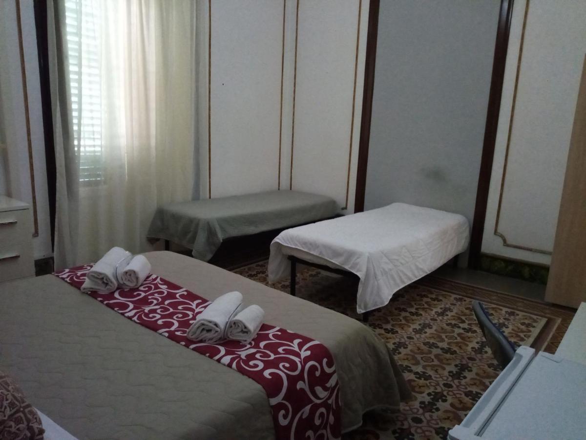 Locami Palermo Centro Rooms エクステリア 写真